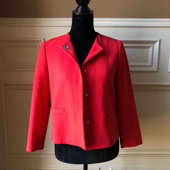 Zara Jackets & Blazers - ✨SALE✨ Coral Zara Basic Cropped Jacket
